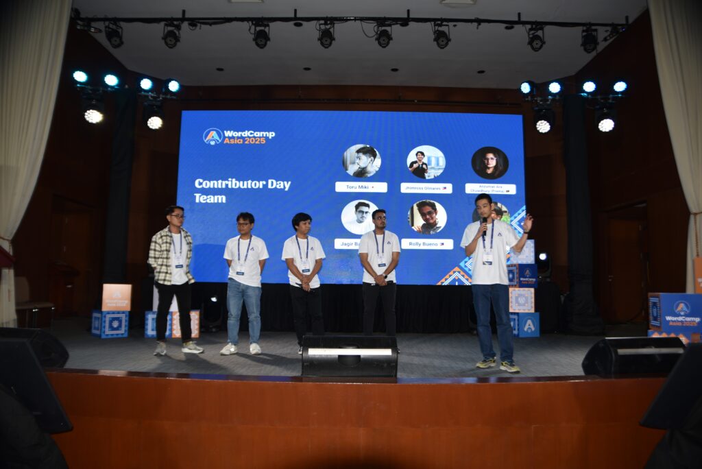 Contributor Day Team giving speeches on the closing remark during the WordCamp Asia 2025